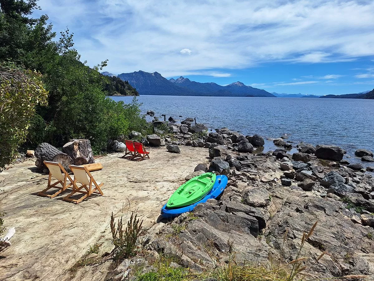 CABAÑA QUINQUIN-  Descanso y naturaleza frente al lago para 4 personas