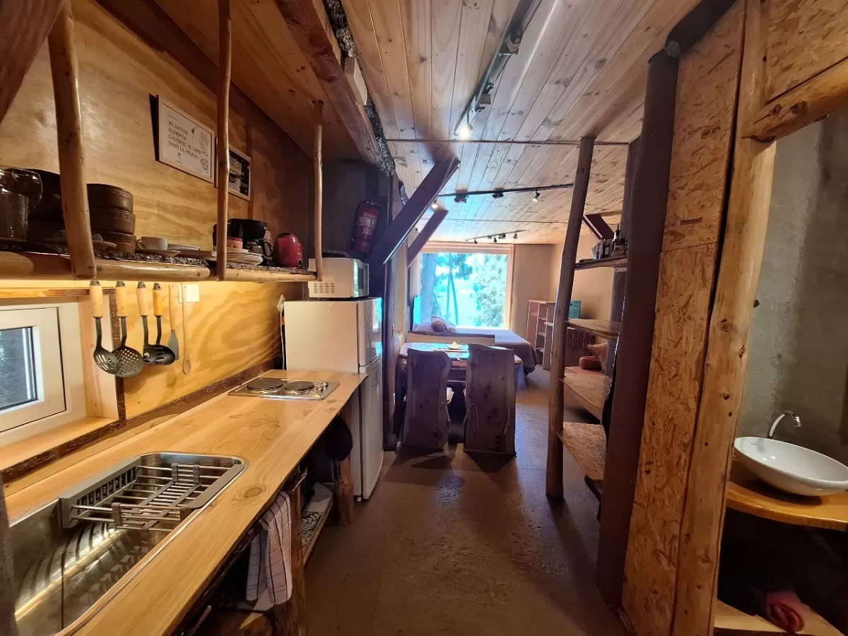 CABAÑA LUNI – Vista al lago, confort y naturaleza para 2 o 3 personas